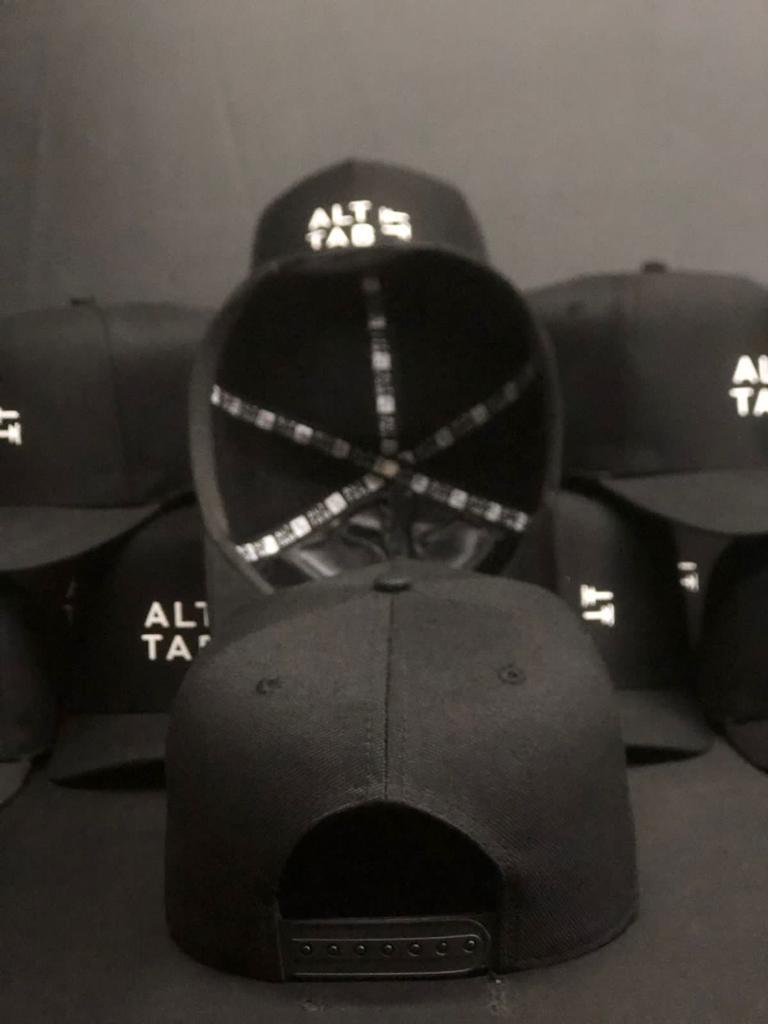 BONÉ AMERICANO PRETO