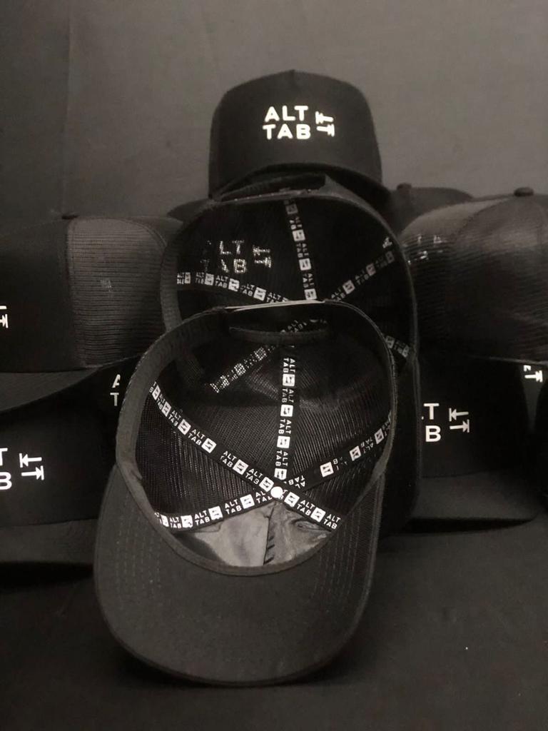 BONÉ TRUCKER